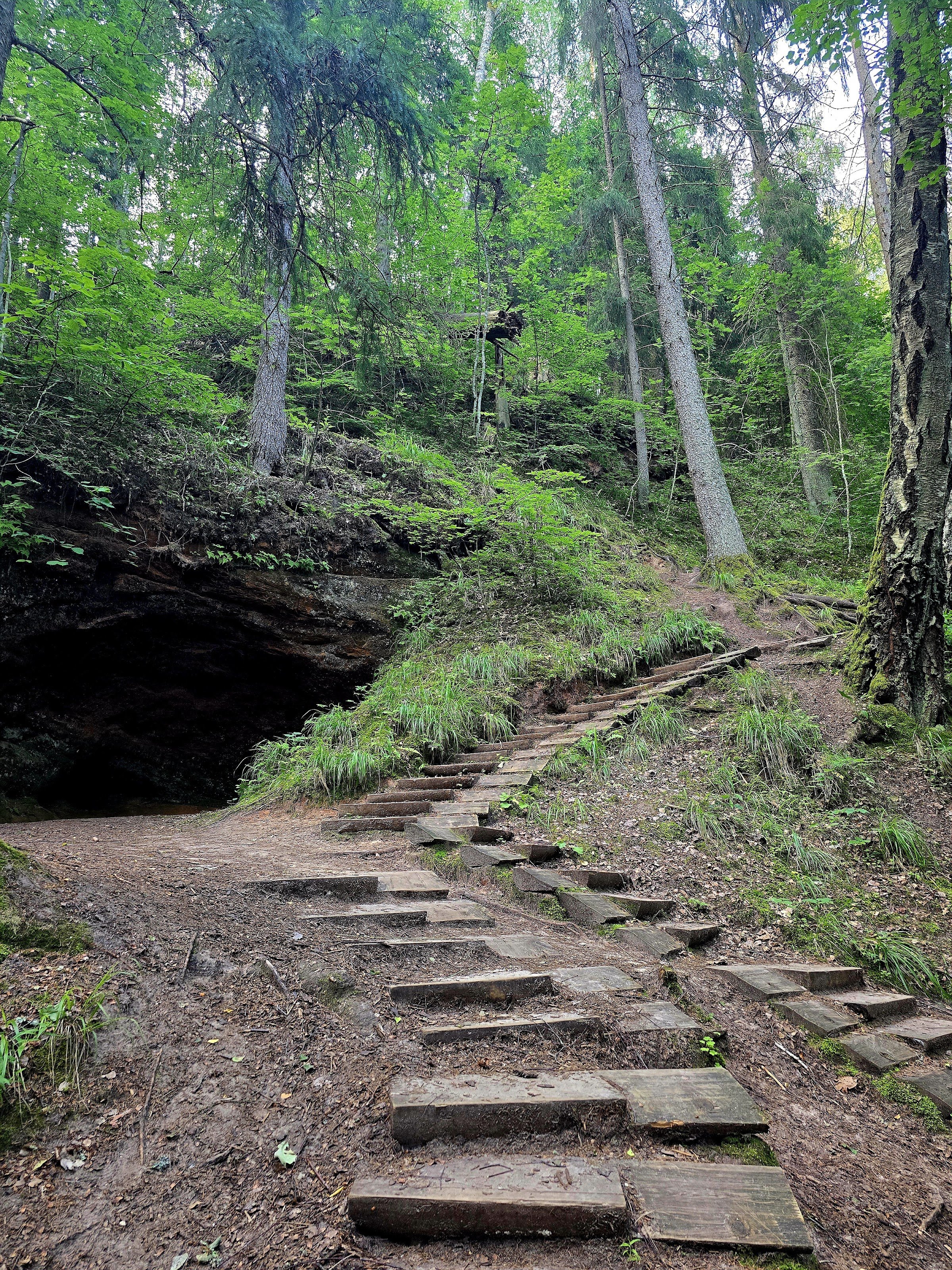 Līču – Laņģu klintis